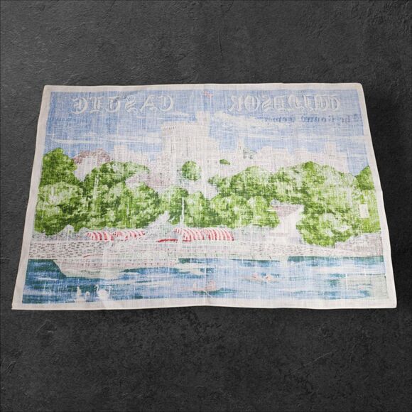 Vintage Windsor Castle Round Tower Linen Wall Hanging 31"x20" Irish Cabin - Picture 5 of 7